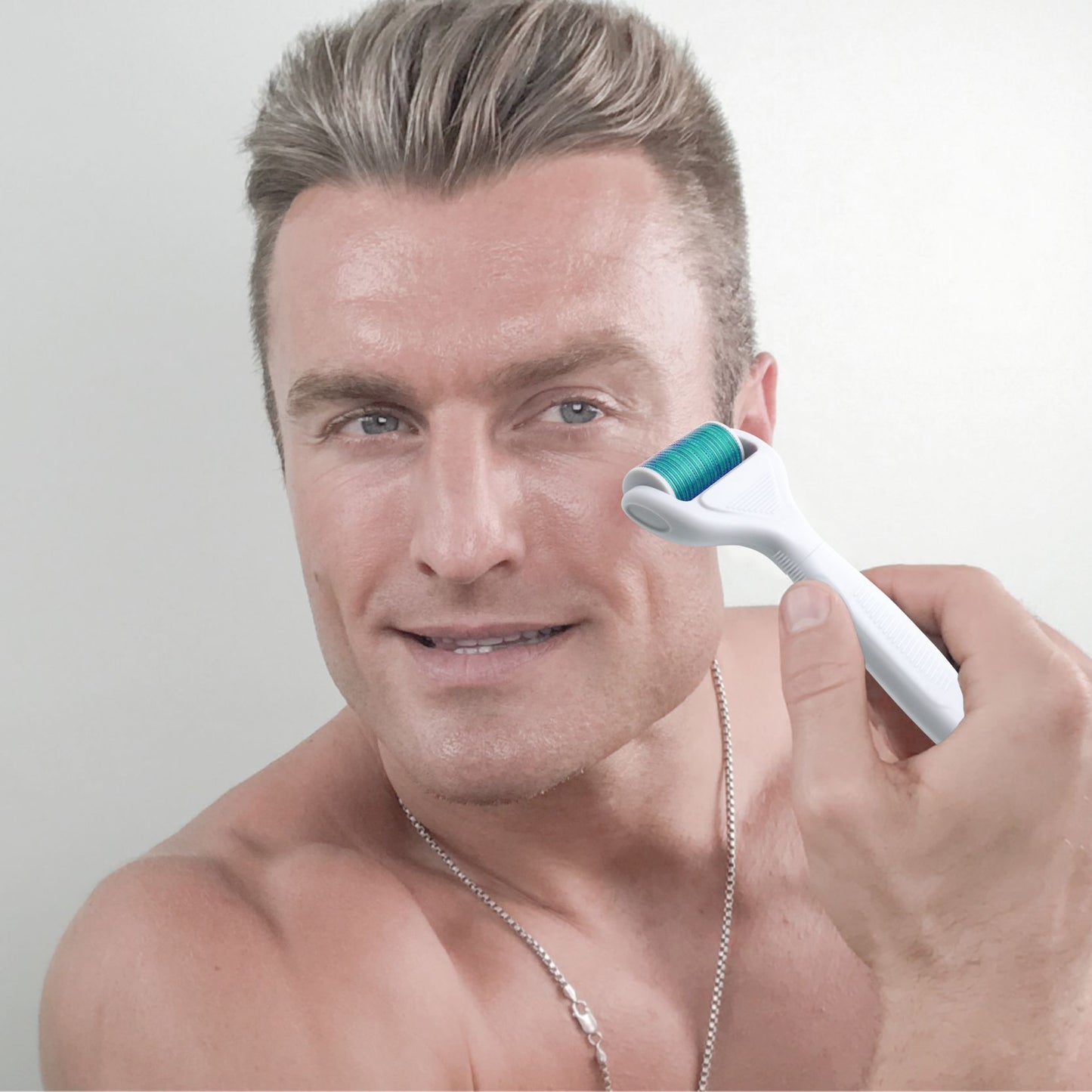 Derma Roller 4 in 1 Titanium Microneedling Roller Kit